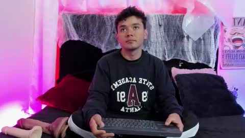 Snapshot of kody_sexy chatting on October 23, 12:06 pm kody_sexy online show from October 23, 12:06 pm