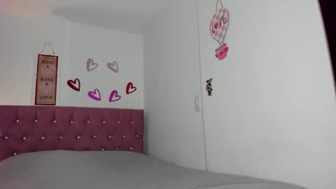 konie Diaz online show from March 4, 3:25 am