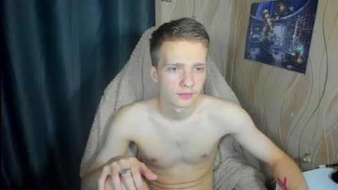 Snapshot of konnor_deviant chatting on September 27, 2:09 am konnor_deviant online show from September 27, 2:09 am