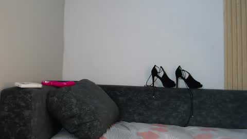 koral_27 online show from July 25, 9:57 pm