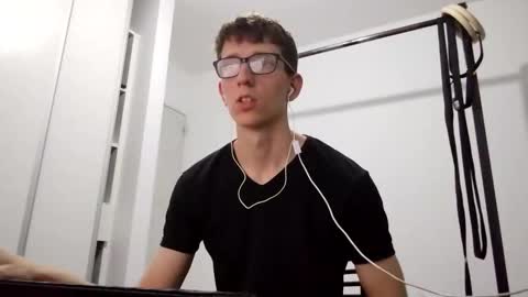 Facu online show from January 6, 1:31 am