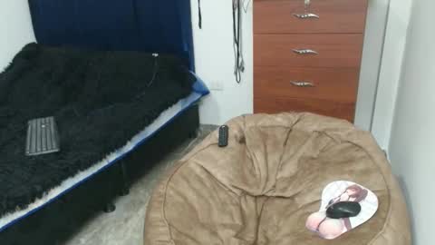 kratos_and_afrodita online show from October 11, 2:16 am