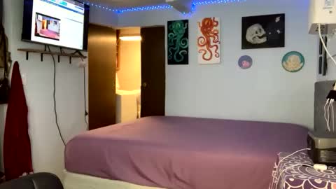 kreamyk420 online show from November 12, 9:11 am