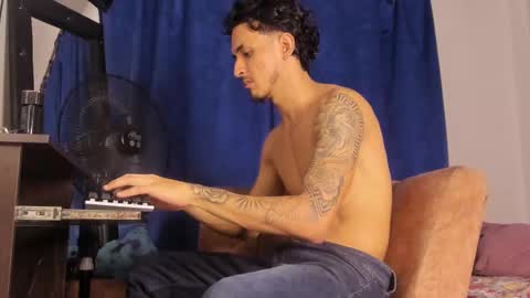 Kriss online show from October 21, 3:33 am