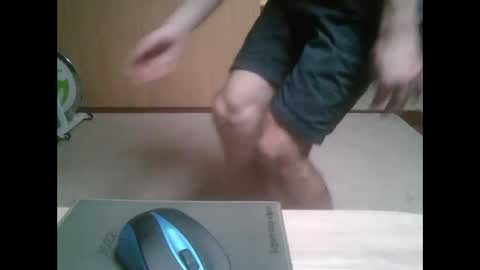 krissifitboy_xxx online show from January 6, 1:30 pm