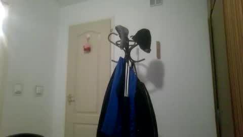 krissifitboy_xxx online show from February 17, 5:01 pm