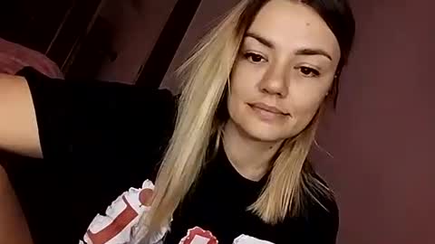 KrissSexi online show from September 13, 6:05 am