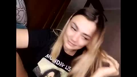 KrissSexi online show from September 19, 6:00 pm