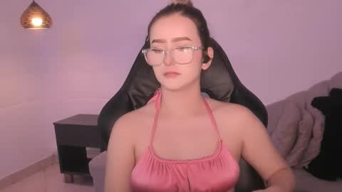 Snapshot of kristal_joi_dl chatting on September 15, 1:34 pm kristal online show from September 15, 1:34 pm