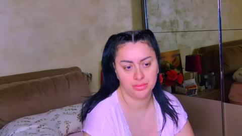 kristal_madness online show from May 31, 8:32 pm