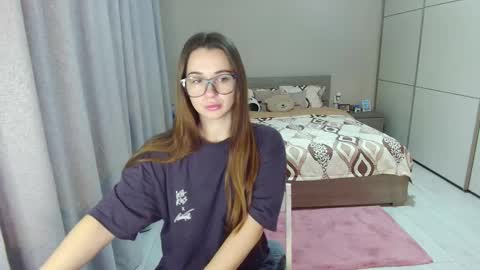 twitter    Annemarye 23 online show from November 22, 6:01 am