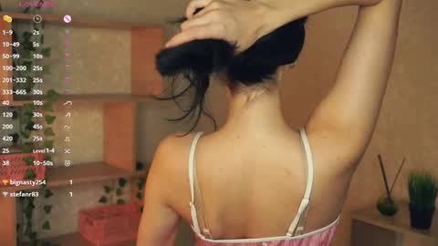 Emma online show from October 24, 8:09 pm