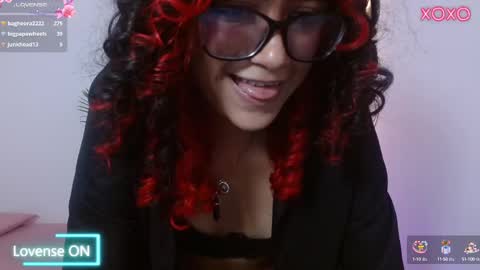 kristen_tay online show from March 4, 6:37 am