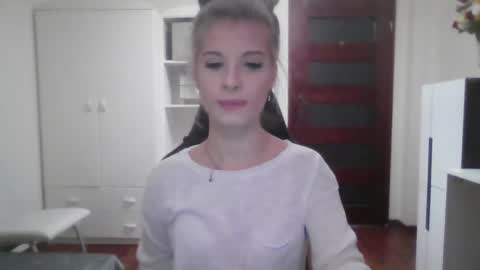 KristineAmore online show from October 10, 7:47 am