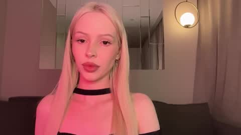 Kristy and Alice online show from February 23, 9:39 pm