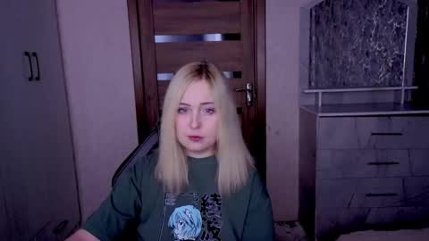 Kristy online show from April 7, 8:55 pm