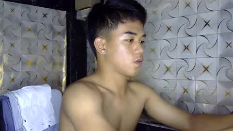 kritthanarkorn online show from March 20, 5:45 am