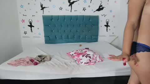 krystall_sex_ online show from May 25, 3:12 am