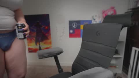 Snapshot of krystalsyxx chatting on September 18, 4:22 pm Krystal Syx online show from September 18, 4:22 pm