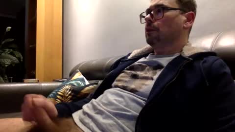 krzysztof1977 online show from November 1, 9:47 pm