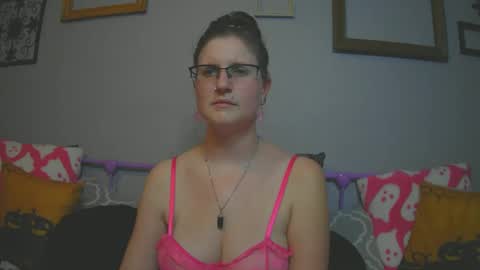 Snapshot of kunzitegoddess chatting on February 27, 1:30 am Samantha online show from February 27, 1:30 am