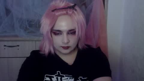 Kira online show from March 5, 6:45 pm