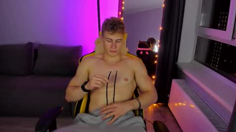 kurt_hanssen online show from September 17, 10:57 pm