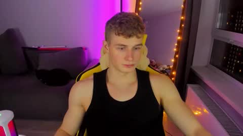 kurt_hanssen online show from December 3, 5:24 pm