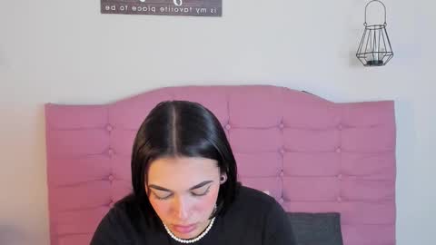 kylie_ls online show from September 23, 3:22 am