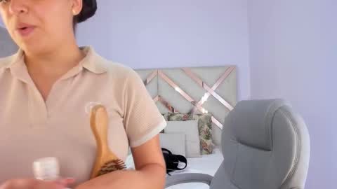 Kylie Reyes  online show from March 2, 7:31 pm