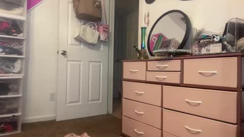 kylie_star30 online show from January 8, 8:42 am