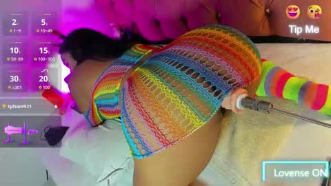 Snapshot of kylie_sttel chatting on October 26, 3:44 pm kylie Sttel online show from October 26, 3:44 pm