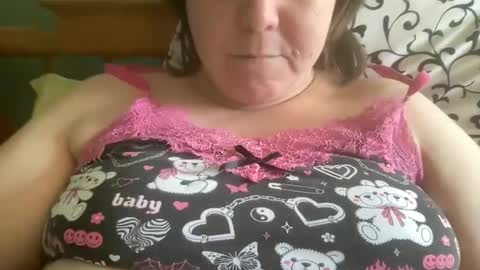 Snapshot of kylorencat chatting on March 11, 8:09 pm KYLO online show from March 11, 8:09 pm