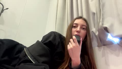 Selena online show from February 25, 10:08 am