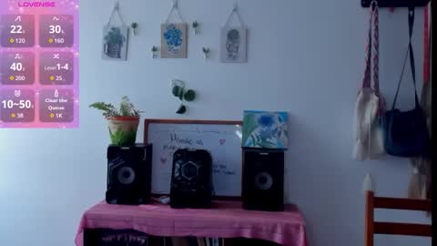 kyomi online show from November 18, 6:00 pm