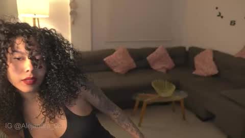 schedule 300 pm - 1100pm colombia time online show from December 3, 11:27 pm