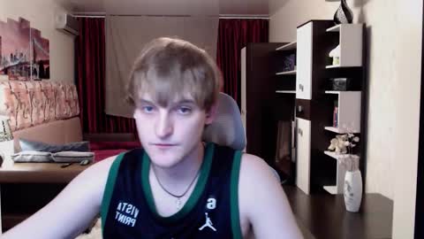 l1onkennedy online show from September 11, 8:10 pm