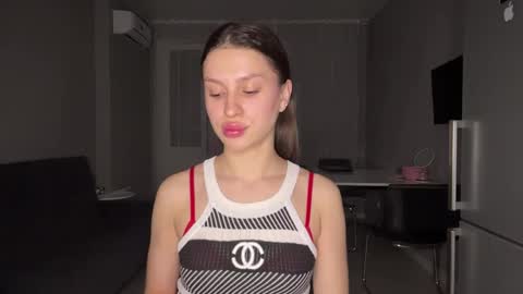 l1ps_stick online show from April 2, 4:25 pm