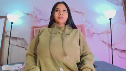 la_indiia online show from March 28, 12:06 pm