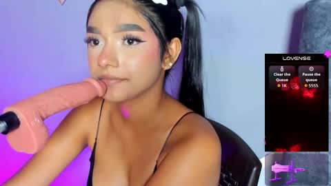 Snapshot of laau_hot1 chatting on October 21, 8:23 pm danny online show from October 21, 8:23 pm
