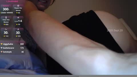 Lacie online show from September 29, 4:11 am