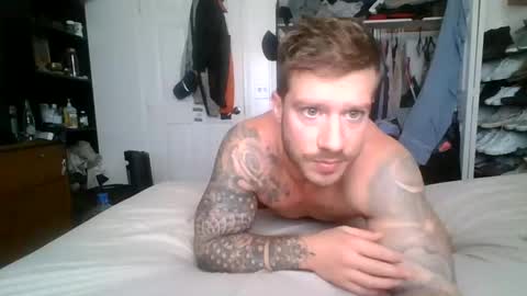 lacrioxcum18 online show from September 20, 6:55 pm