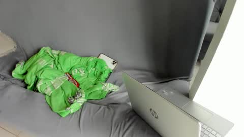 Akyra  online show from April 13, 5:06 pm