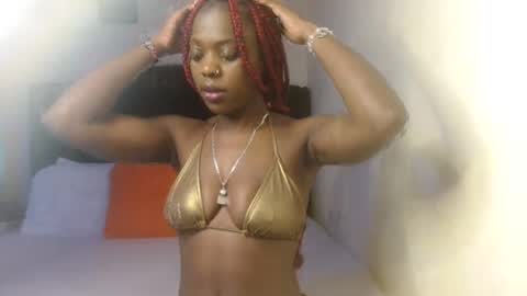 ladasha online show from November 3, 7:04 pm