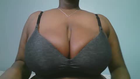 lady_dearra online show from January 17, 5:50 am