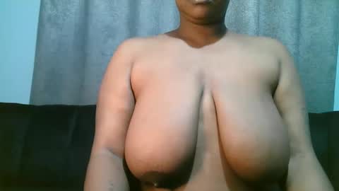lady_dearra online show from May 31, 3:05 am