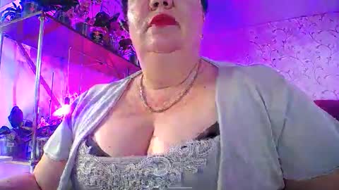 Lady Gloria online show from May 9, 8:09 am