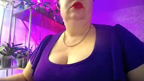 Lady Gloria online show from November 27, 6:32 am