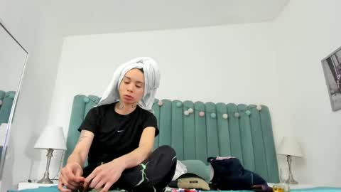 Snapshot of lady_godss chatting on January 13, 2:50 am Lady godss online show from January 13, 2:50 am