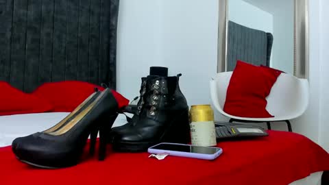 Snapshot of lady_godss chatting on January 10, 3:39 am Lady godss online show from January 10, 3:39 am